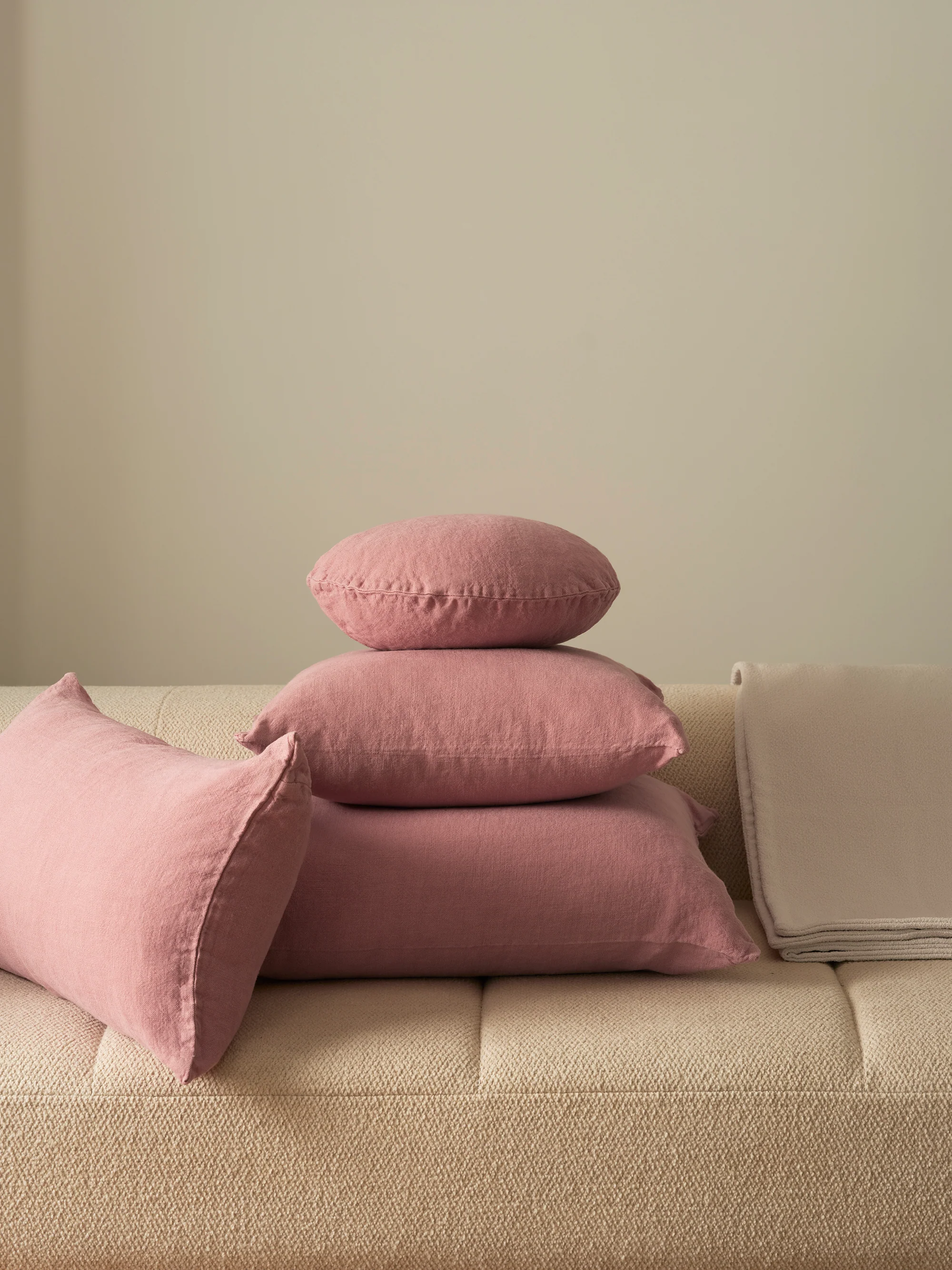 Lumbar Linen - Blush Cushion - Image 3