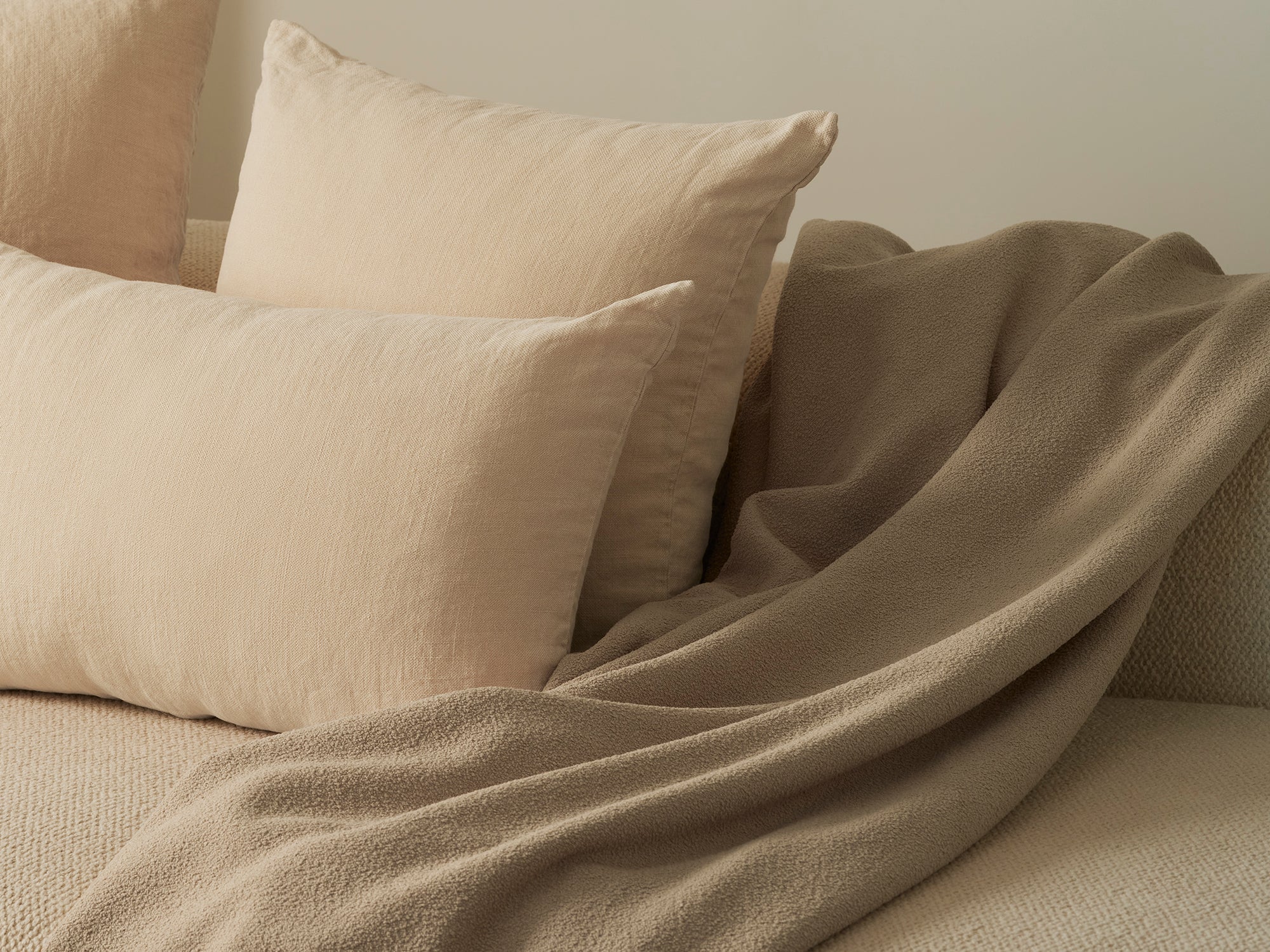 Lumbar Linen - Oat Cushion - Image 3