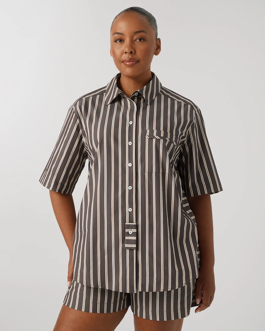 Short Sleeve Shirt - Chocolate - Image 3