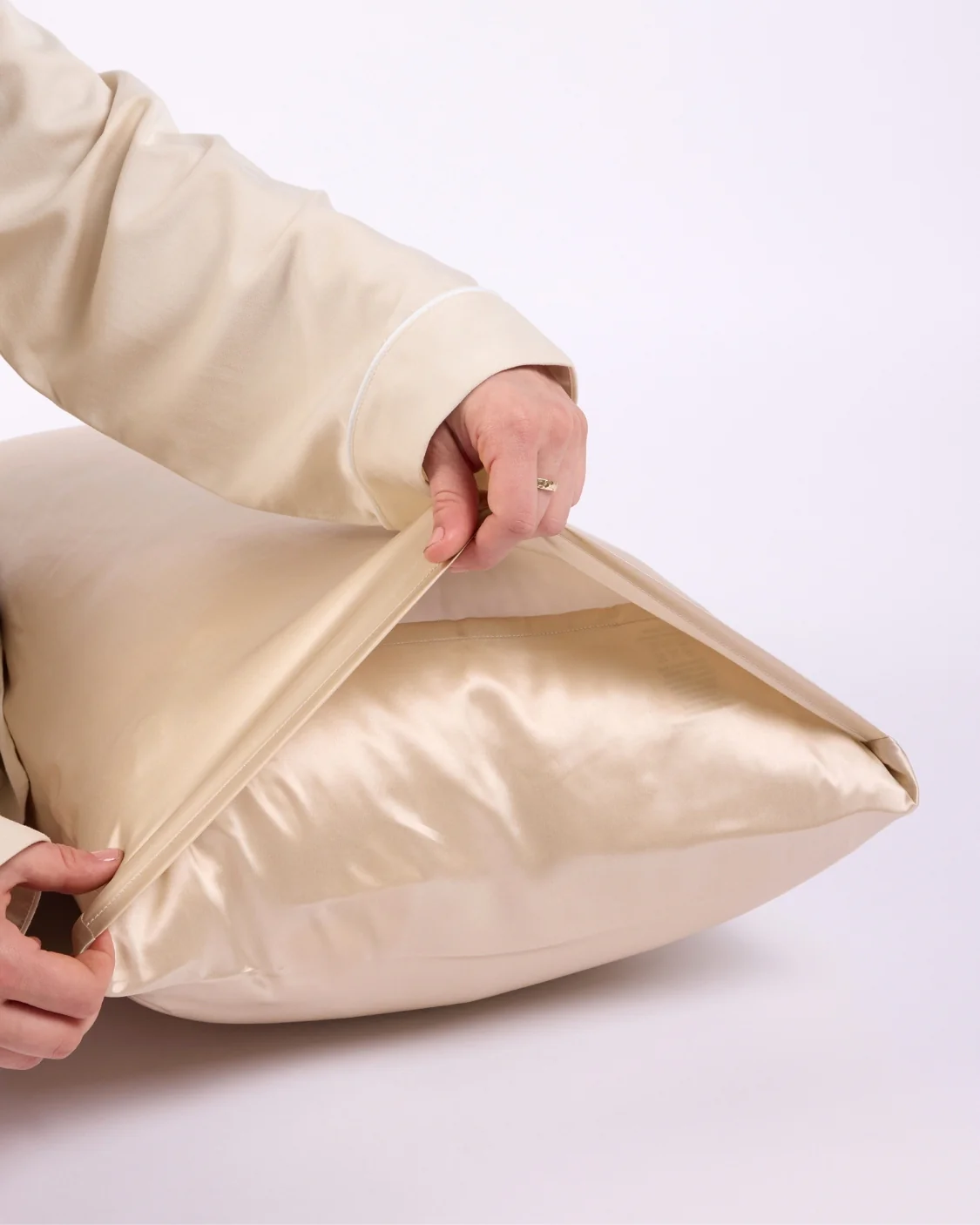 Silk Pillowcase - Coconut - Image 4